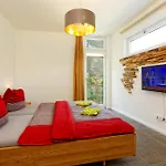 Ostseeland Kajuete 4 *
